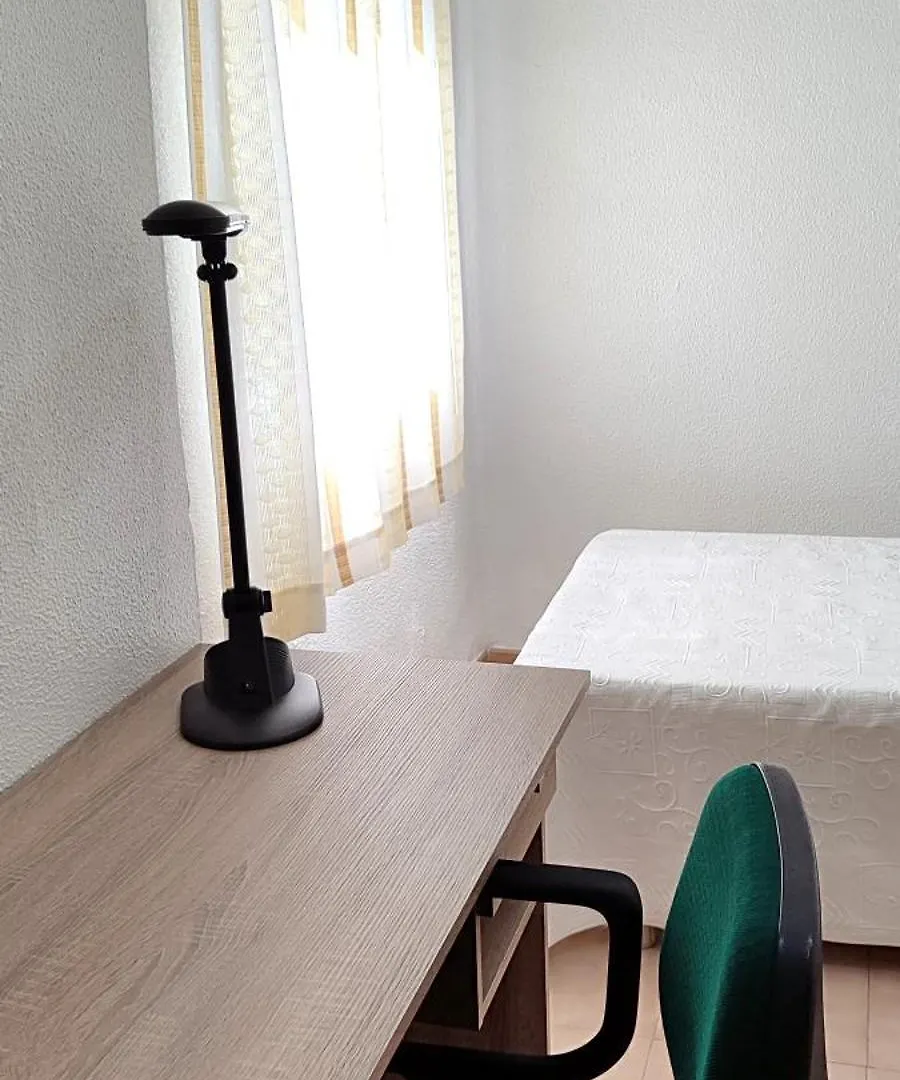 Apartment Apartamento 2 Habitaciones A 8 Min Del Casco Historico Cordoba Spain